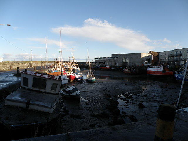 PC270718