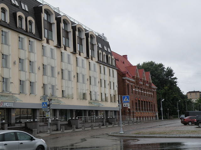P8300371