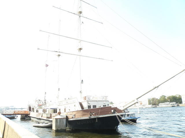 P8310101