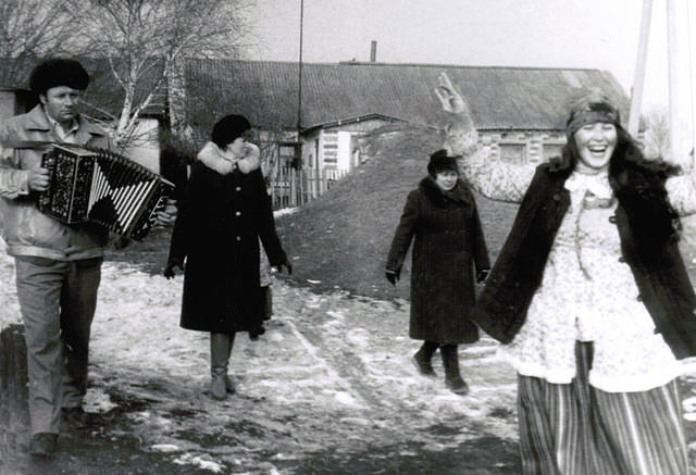 derevnya-svadba
