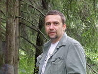 P8300489